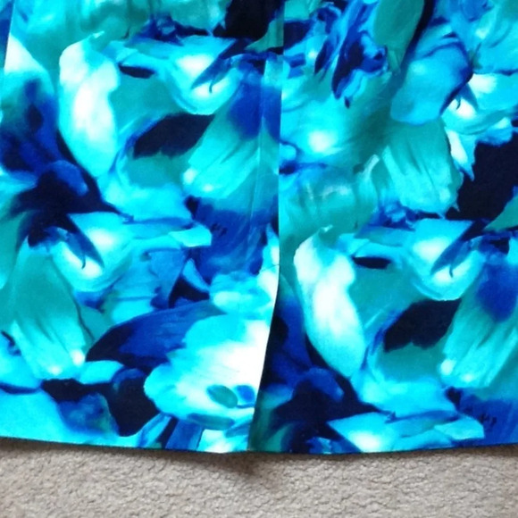 Jones New York Women's Mini Pencil Skirt Size 10 Petite Blue Green Floral - Picture 5 of 6